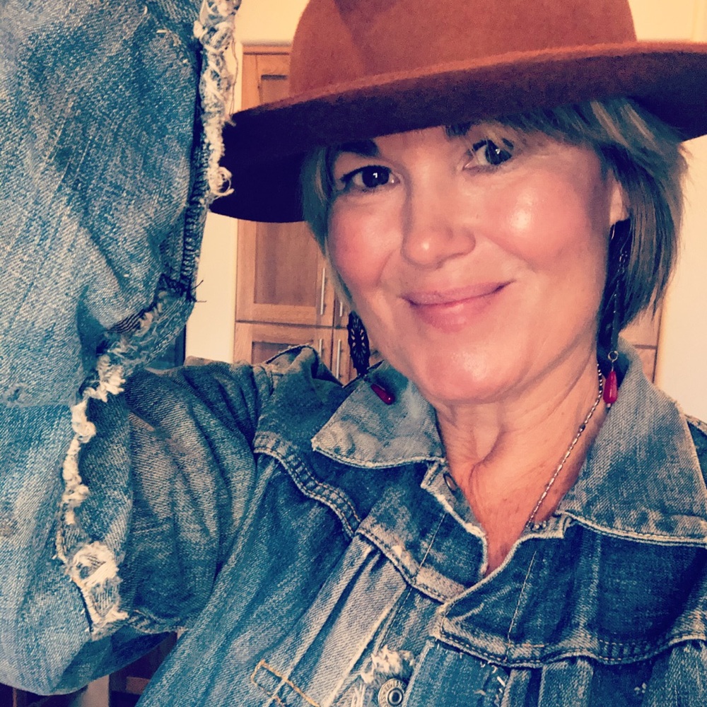 Meet your Posher, Deanna